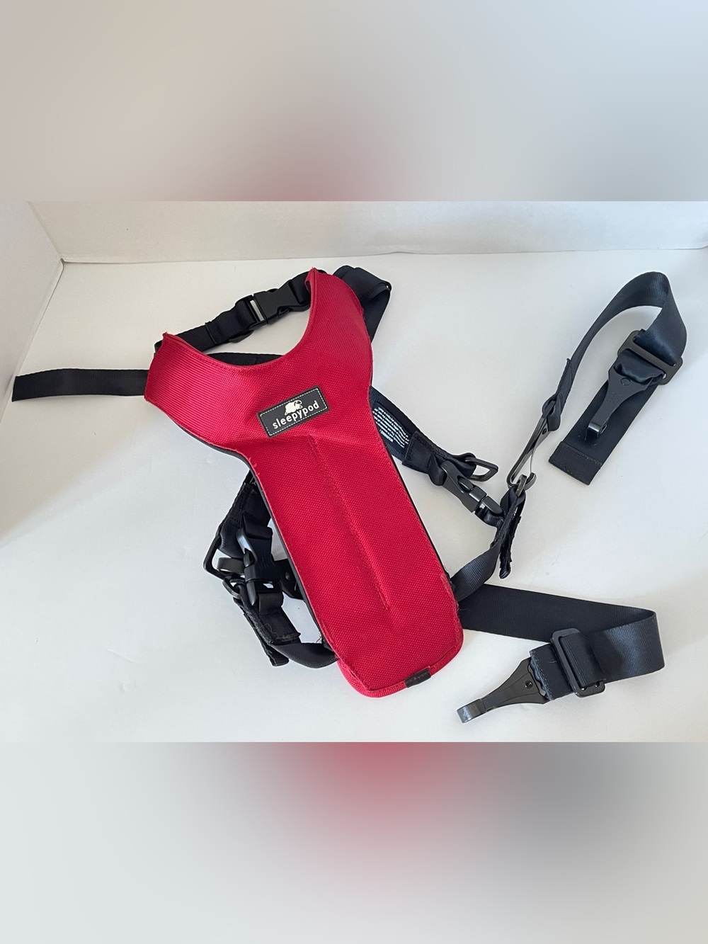 Sleepypod Clickit Utility 3 Point Dog Safety Travel Harness - Red/Medium